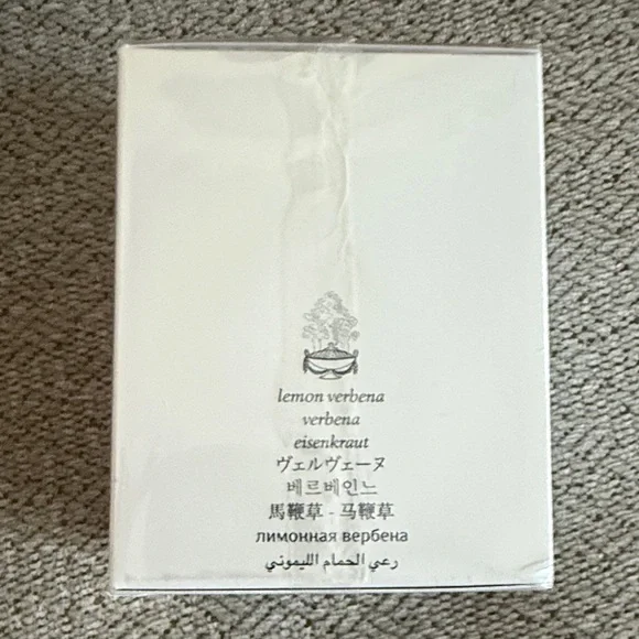 Diptyque Verveine Scented Candle - Picture 2 of 5